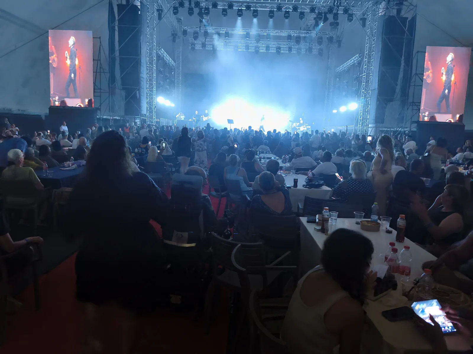 הקרנה היקפית על פני הכיפה במתחם DOME X